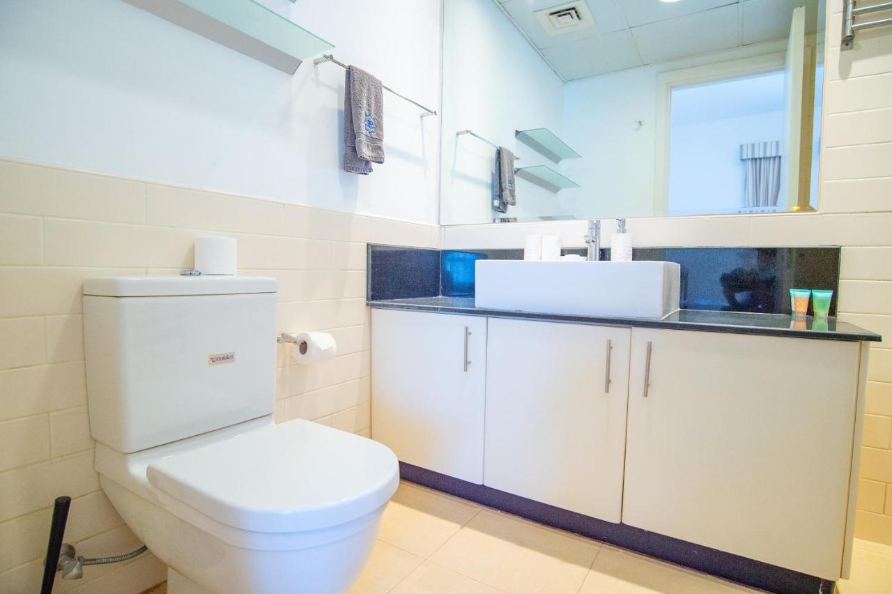 Luxury Escapes - Spacious 2Br Apt In The Heart Of Dubai Marina- Yacht Bay Екстериор снимка